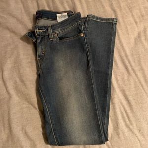 LEVIS Dark wash jeans